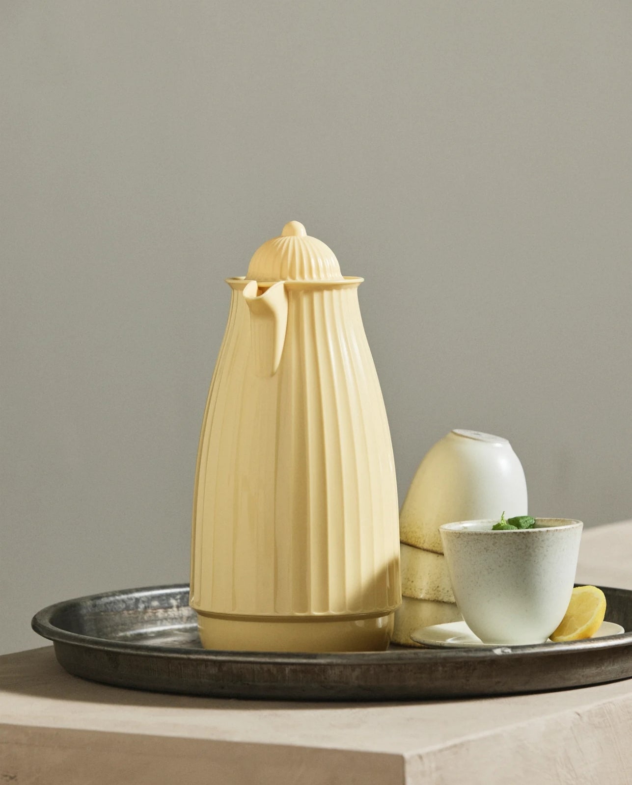 CARVI Thermos Jug - yellow